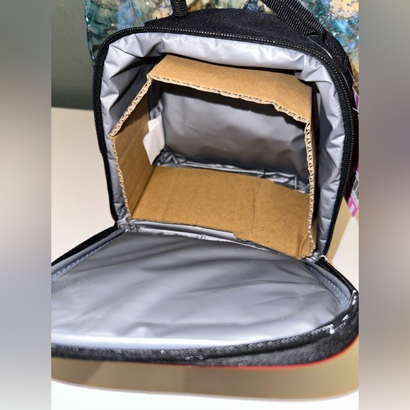 Hello Kitty Double Compartment Lunch Bag NWT - Picture 8 of 8